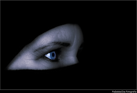 Blue eye in the Dark 2