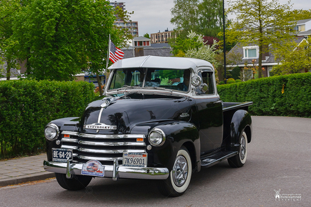Oldtimer - Een Chevrolet pick up 3100, bouwjaar 1953, met een 8 cilinder lpg-motor. Verder is die zwart ... en daar houdt mijn kennis mee op. - foto door amsterdamned_zoom op 14-09-2020 - deze foto bevat: auto, holland, nederland, chevrolet, zoetermeer, amsterdamned, pick-up, Zuid Holland, oldtimer-old-timer