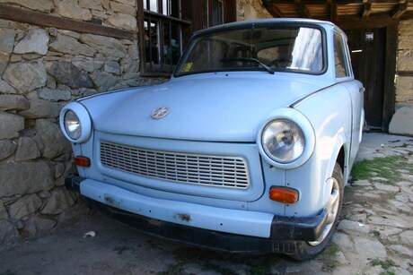 Babyblauwe Trabant