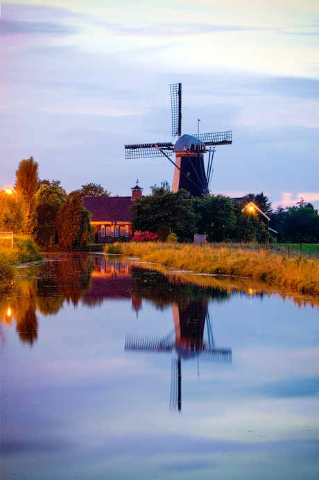 Molen de Haas by night