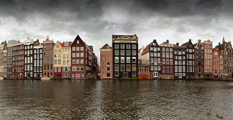 Amsterdam_Canal_houses