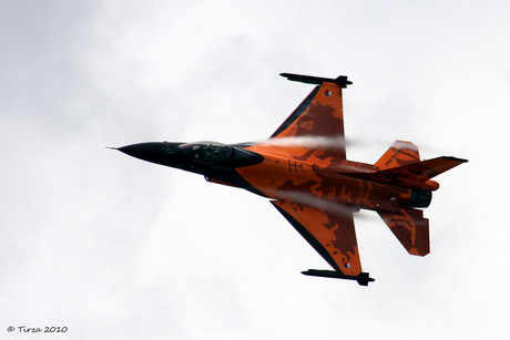 Oranje F16