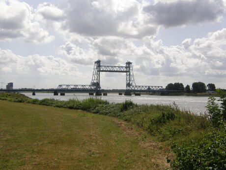 Bridge over troubled water