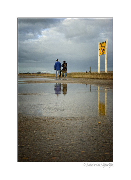 Hoek van Holland 10 --just people 02-