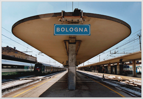 Analoog, station Bologna