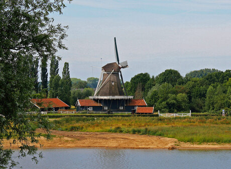 De Bolswerkmolen te Deventer