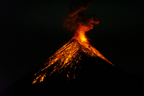 Eruptie van vulkaan Fuego, Guatemala