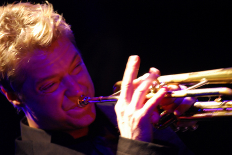 Chris Botti & Band 9 / 10