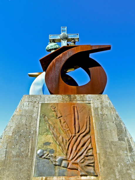 Monument Peregrino Santiago 1.jpg