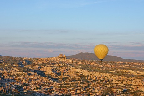 Ballonvaren boven Cappadocie Turkije