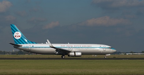 KLM 737-800 in retro-uitvoering