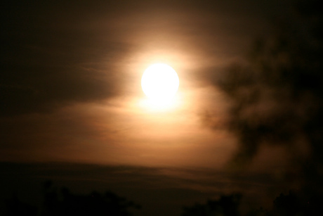Maan opkomst boven De Drome (Fr)