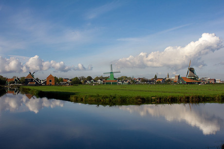 Windstilte bij de Zaanse Schans