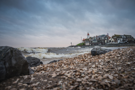 heftige bries op het meer