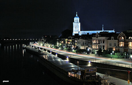 Deventer bij avond