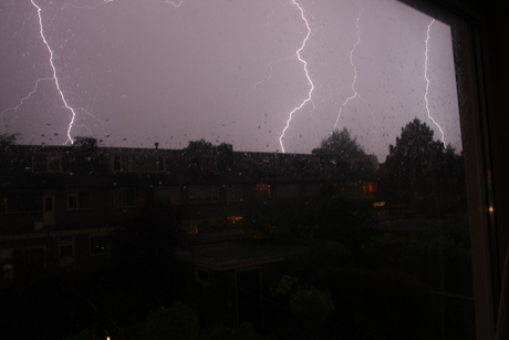 onweer nieuw-vennep 25-05