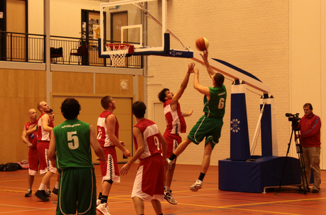 Zie man zie bal? Uitboxen??