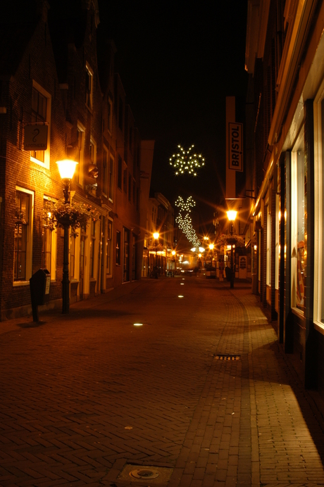 Hoogstraat Vlaardingen in de avond