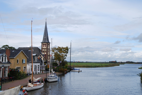 Uitzicht vanaf de brug in Woudsend