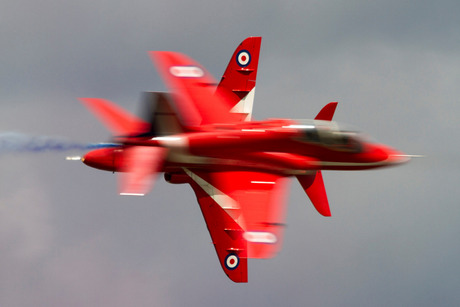 Red Arrows Synchro Pair