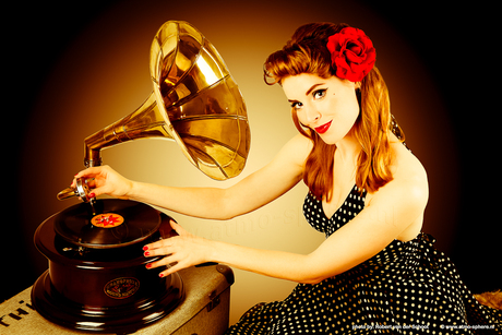 Her Master's voice Pin Up