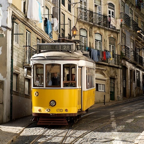 Tram in Lissabon