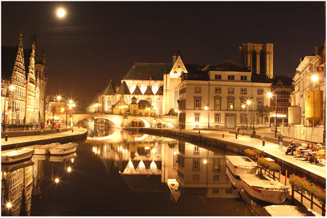 Gent by night