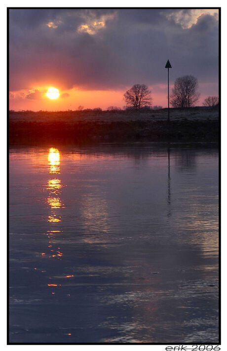 Zonsondergang langs de ijssel 2