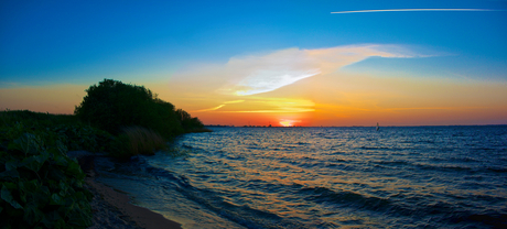 zonsondergang aan IJmeer