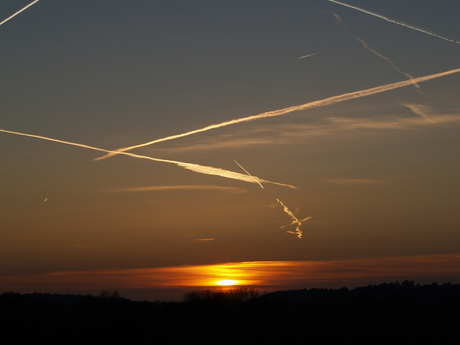 zonsondergan boven bloemendaal