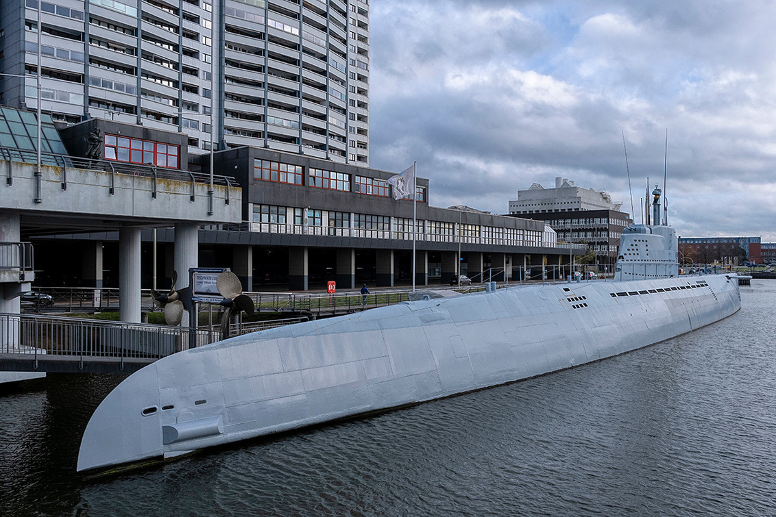 U-boot Wilhelm Bauer in Bremerhaven - De Wilhelm Bauer (oorspronkelijk: U 2540) is een type XXI U-boot van de Kriegsmarine van nazi-Duitsland. Hij werd in januari 1945 te water gelaten, m - foto door Piebe op 24-11-2019