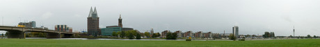 Skyline Roermond aan de Maas