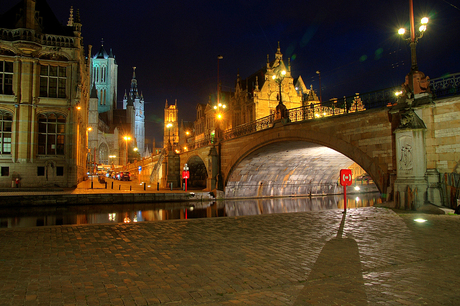 Gent bij nacht