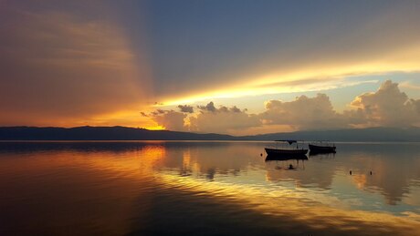 Zonsondergang Meer van Ohrid