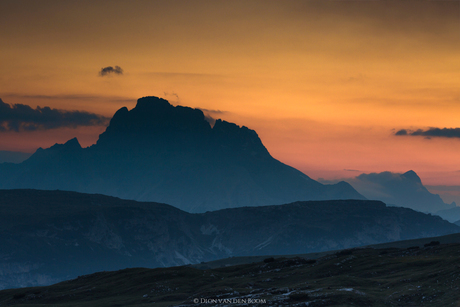 At the Brink of Dusk