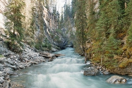 Johnston Canyon , Canada