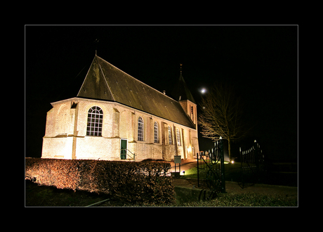 Oude kerk in de nacht