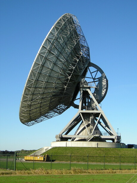 Satellietschotel