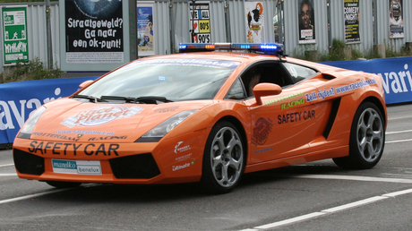 Safety car ( bellen achter het stuur )