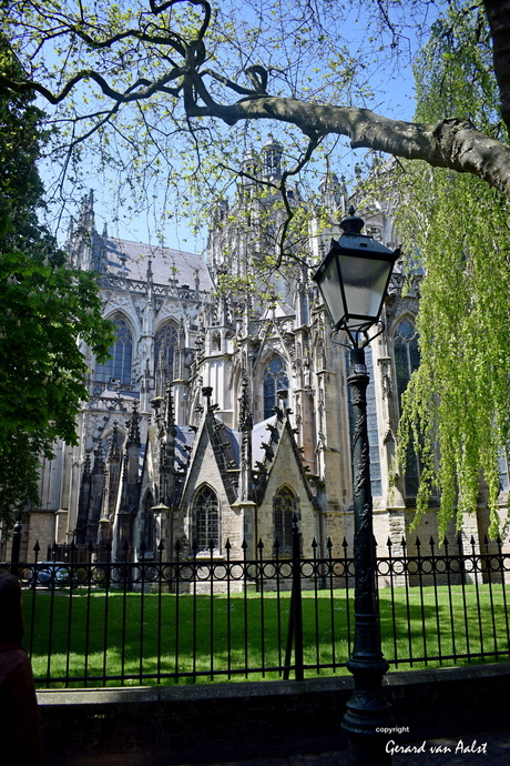 Pittoresk Sint Jan's kerkhof 's-Hertogenbosch