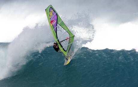 windsurfing maui