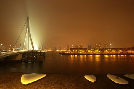 Rotterdam in de avond