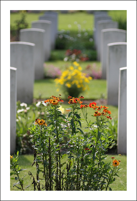 GROESBEEK CANADIAN WAR CEMETERY