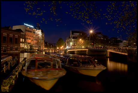 aan de Amsterdamse grachten