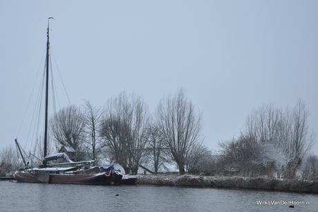 Schuit in De amstel