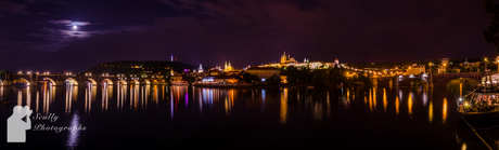 Praha bij the Moonlight