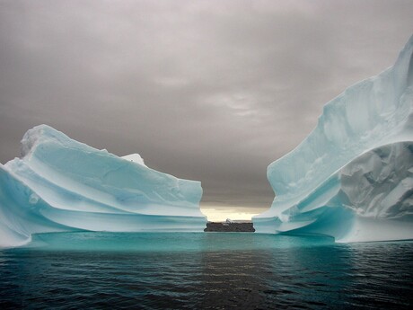 Antarctica, Ice-art