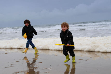 Plezier aan zee nog zonder zon