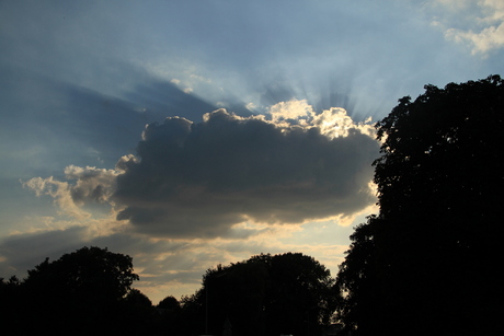 Wolkje met halo