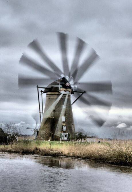 Molen hardwerkend